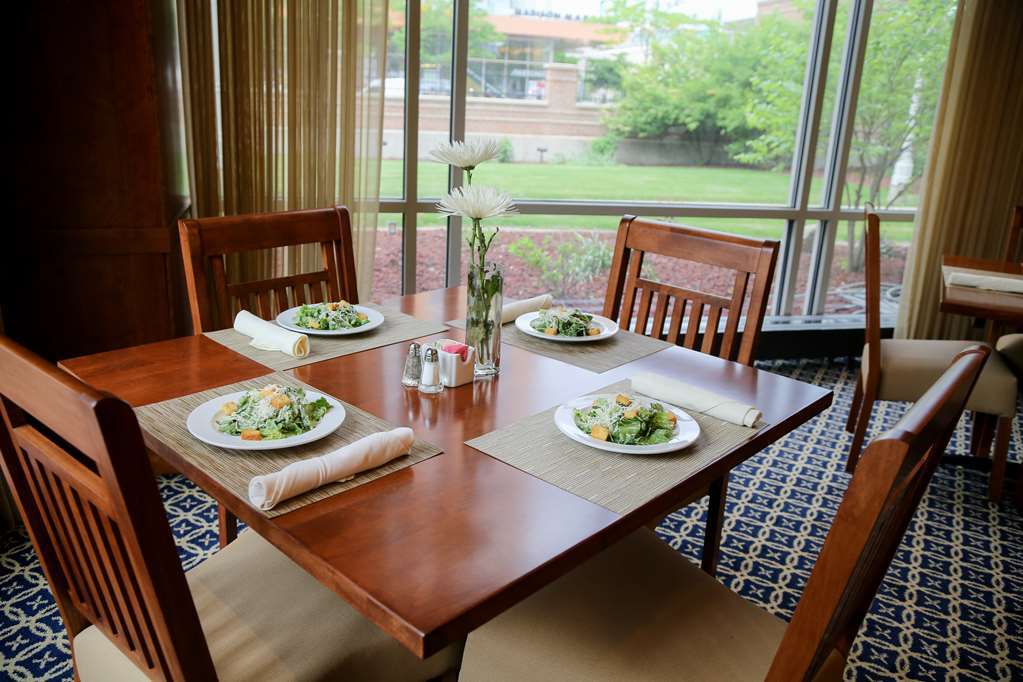Hotel Fluno Center Madison Restaurant foto